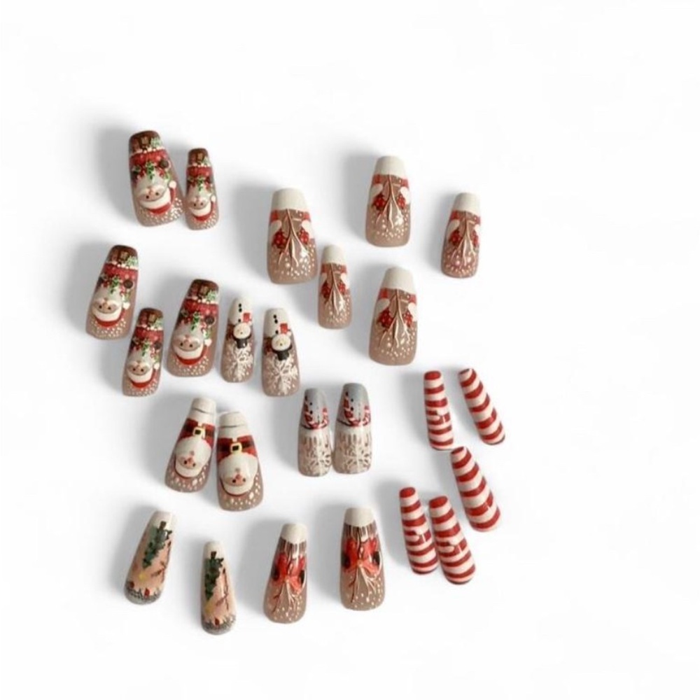 Festive Holiday Press-On Nails - Picture 4 of 5